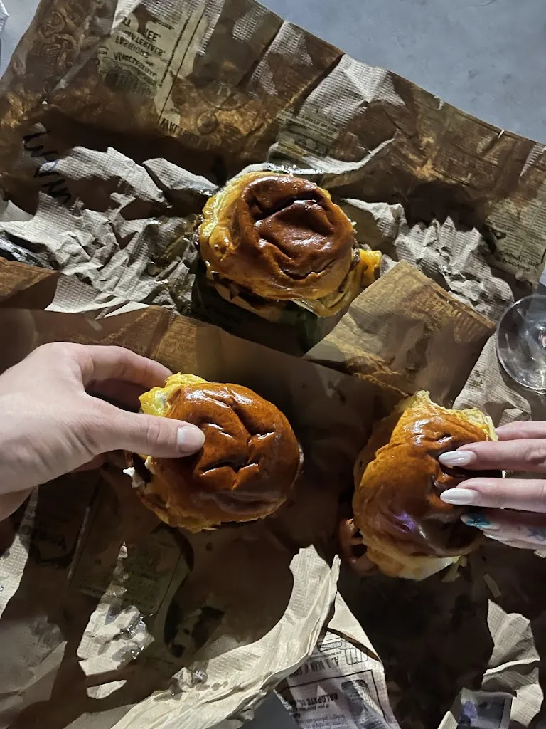 fa &com_Hamburguesería LA RUBIA_Churriana de la Vega_review