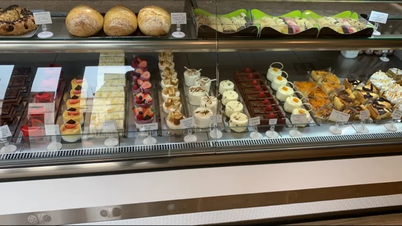 Pasteleria Reina Mora_Churriana de la Vega_slider_image_1