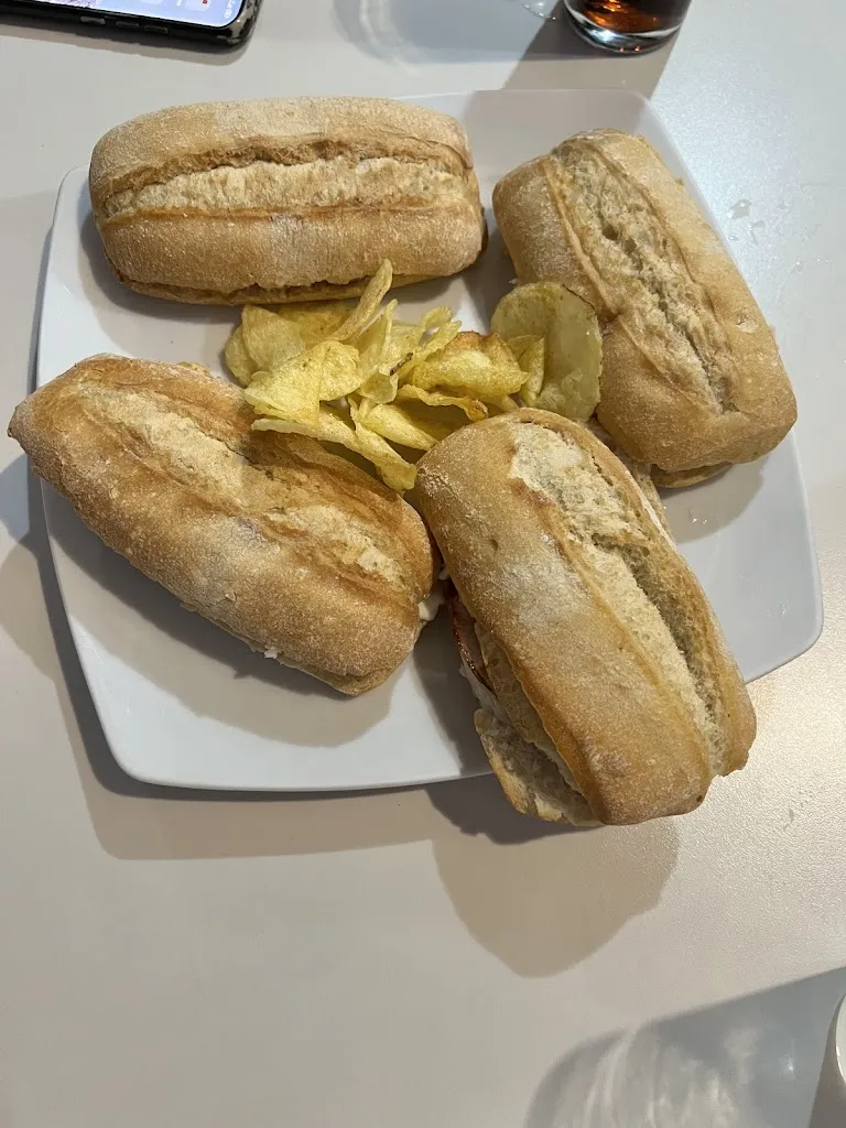 Menu_Bar Choteros_Deifontes_image_2