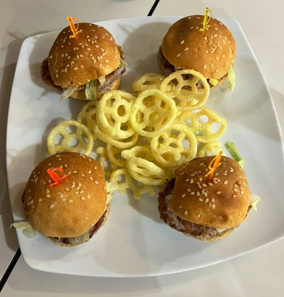 Bar Choteros_Deifontes_slider_image_1