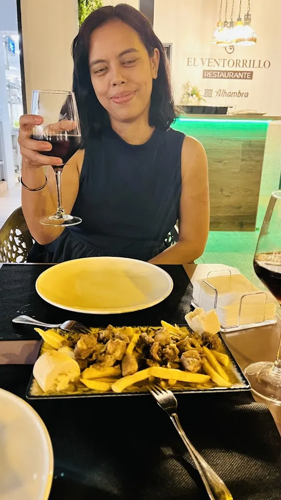 Yatie Blinks_Restaurante El Ventorrillo_Cúllar Vega_review