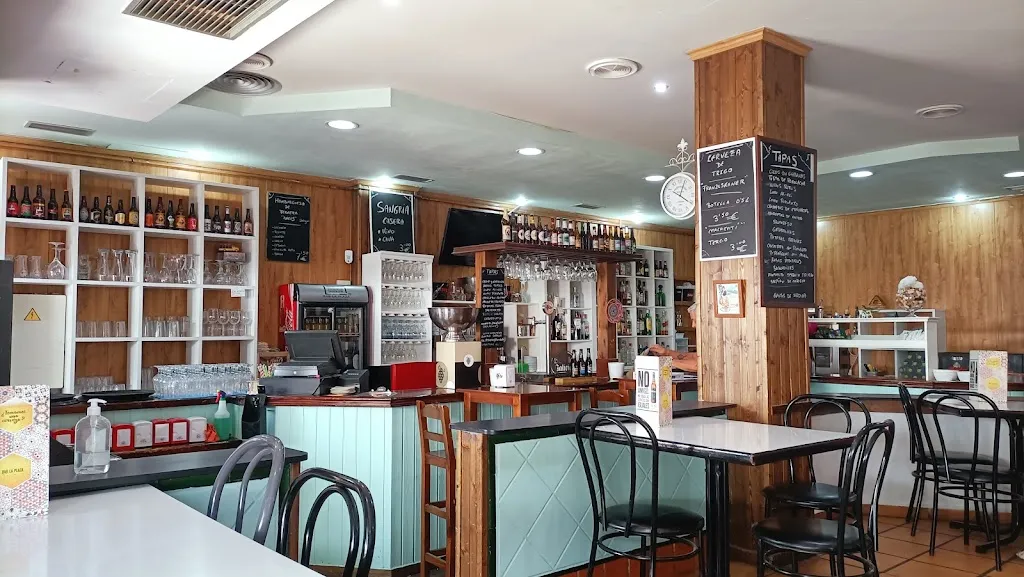 Bar La Plaza_Cúllar Vega_slider_image_3