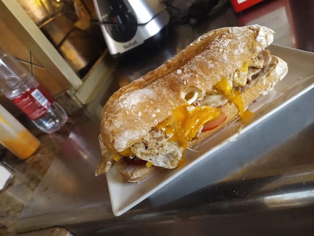 Menu_Cafetería La placita de mika_Cúllar Vega_immagine_1