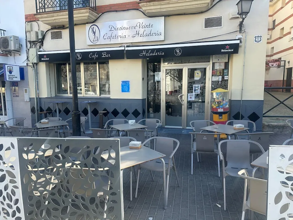 Cafeteria 19/20 restaurant in Cúllar Vega