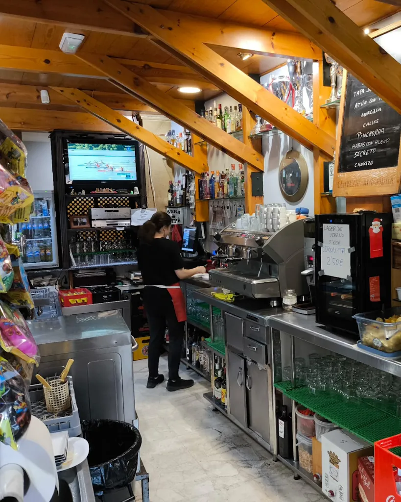 Café-Bar Gera restaurant in Cúllar Vega