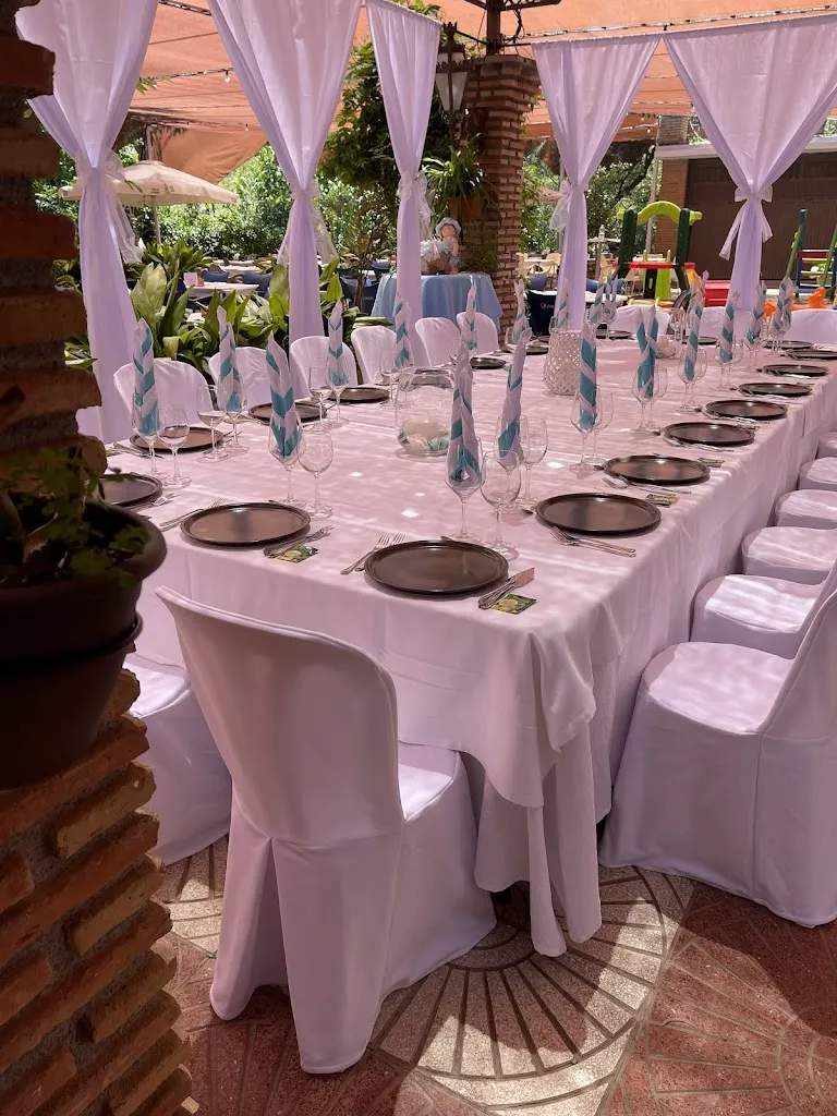 Restaurante las Mimbres Casa Ana restaurant in Dílar