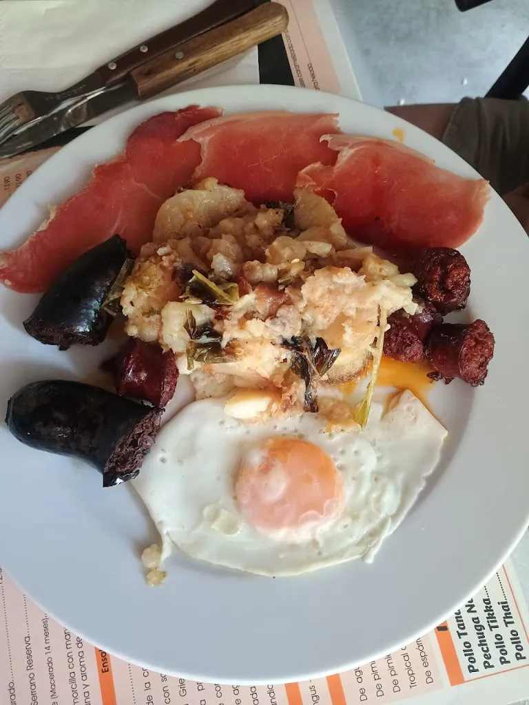 inma reifs ortiz_Merendero Los Alayos_Dílar_review