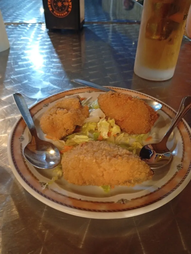 M Carmen Sanz Lastra_BAR TAPERIA LA CORA_Cúllar_review