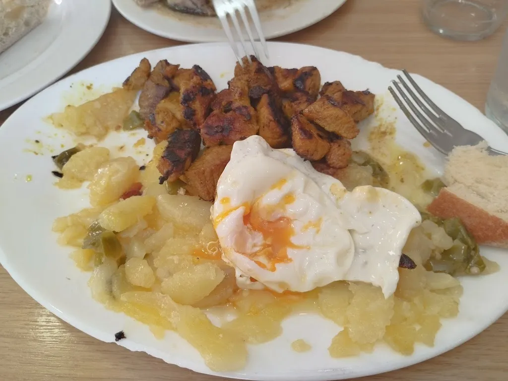 BuNnYKiLleRZ lolo_Cullar_Cúllar_review