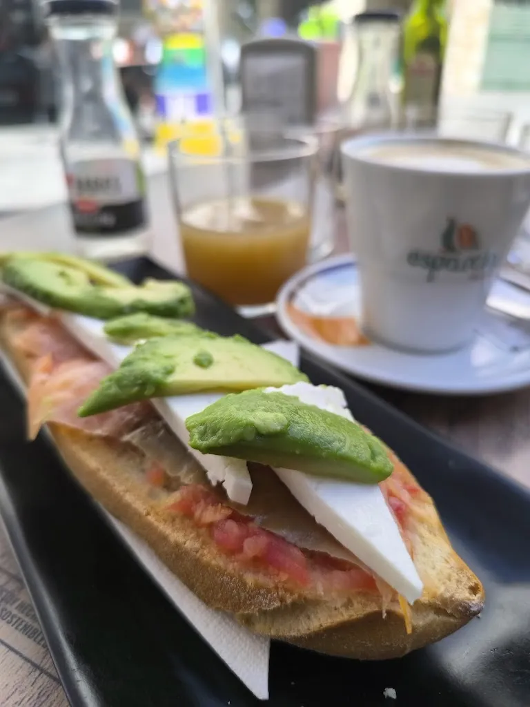 Rafa baños conesa_Bar Cervecería Gustavo_Almoradí_review