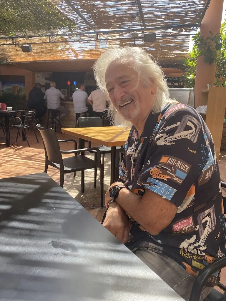 Art by Debra Farrell_Pizzeria Alacena_Freila_recensione