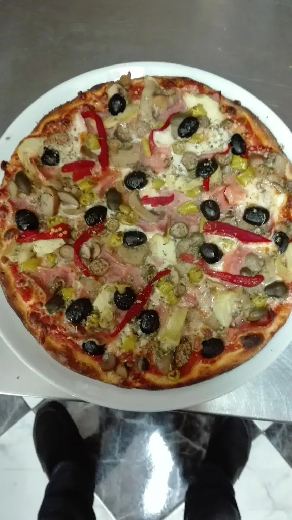 Pizzería Utrilla_Guadahortuna_slider_image_2