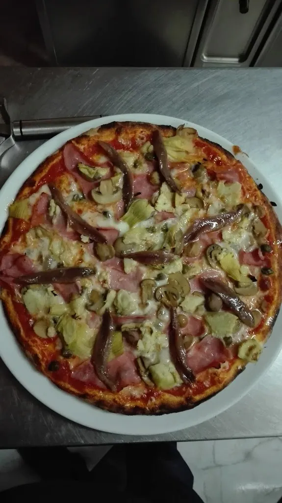 Pizzería Utrilla_Guadahortuna_slider_image_3