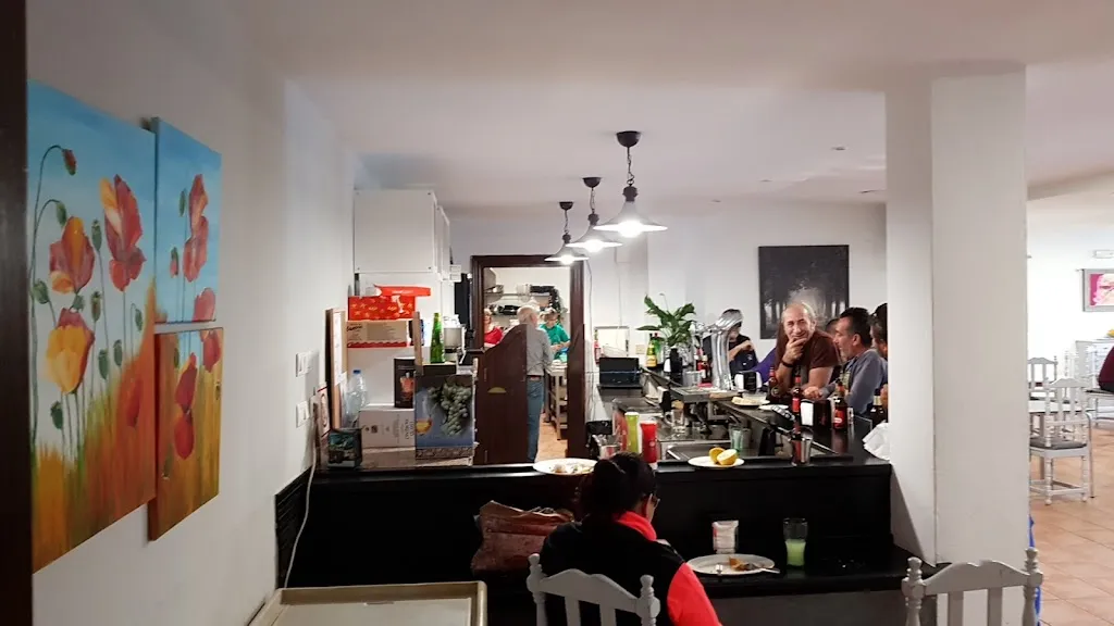 Bar Casa Pilar restaurant in Guajares Los