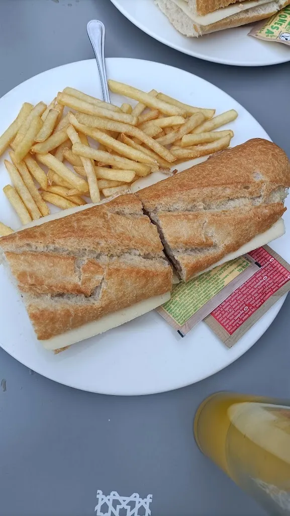 Ceci Pérez_Restaurante Los Cuñaos_Gójar_review