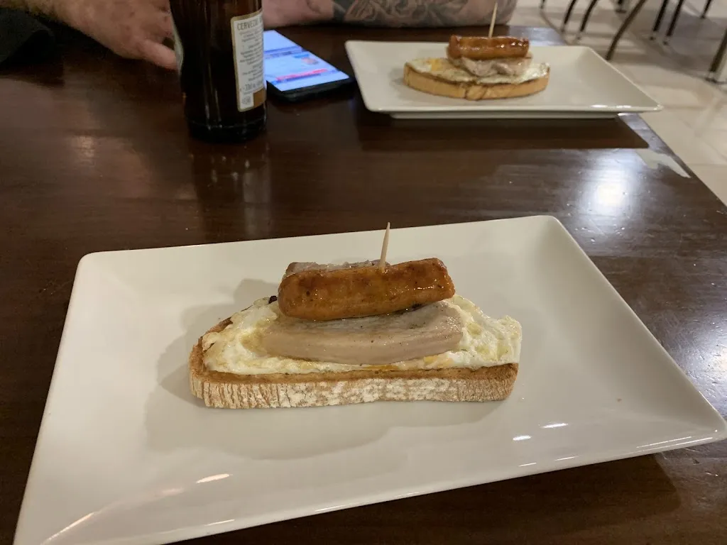 F._Cafetería LA BAMBA Gójar_Gójar_review