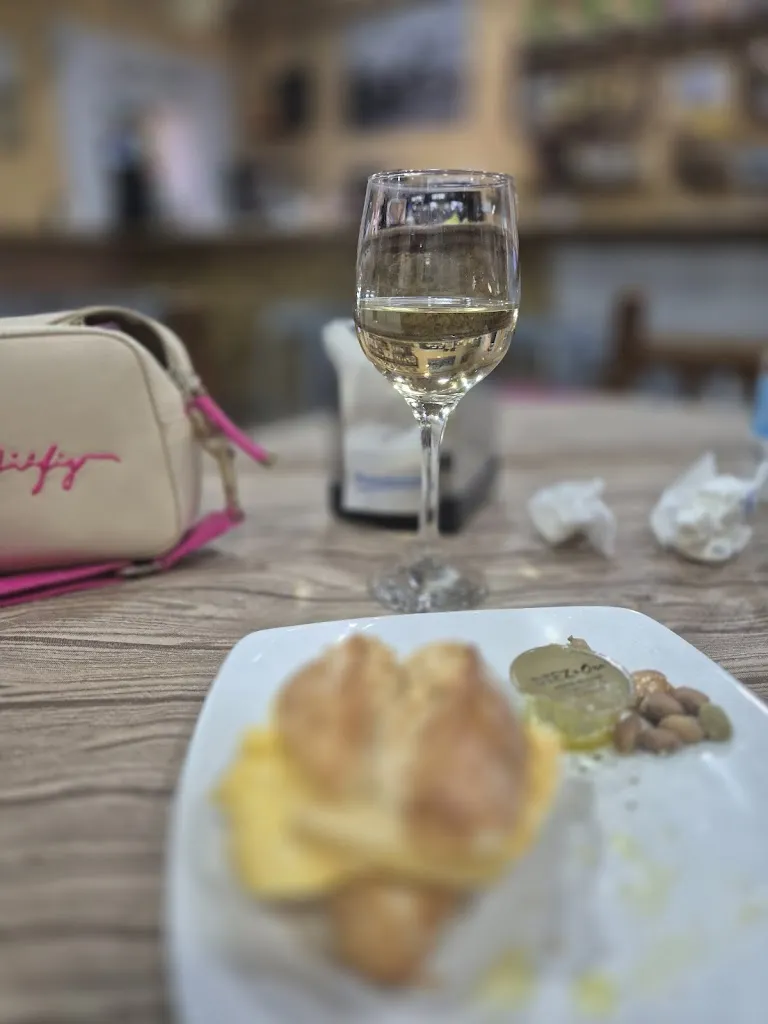 vicenta sobrino bolaños_Venta del Puntal_Huélago_review