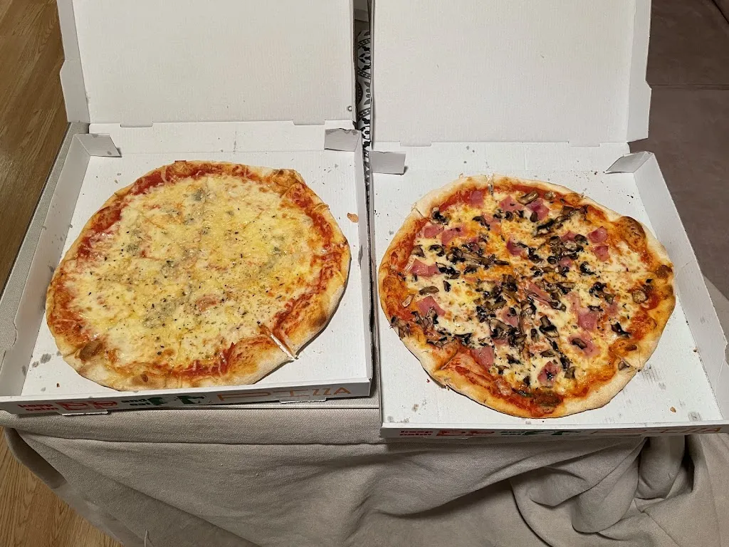 Mario “Séneca” Ruiz Alba_Pizzeria Restaurante La Cantina_Güevéjar_review