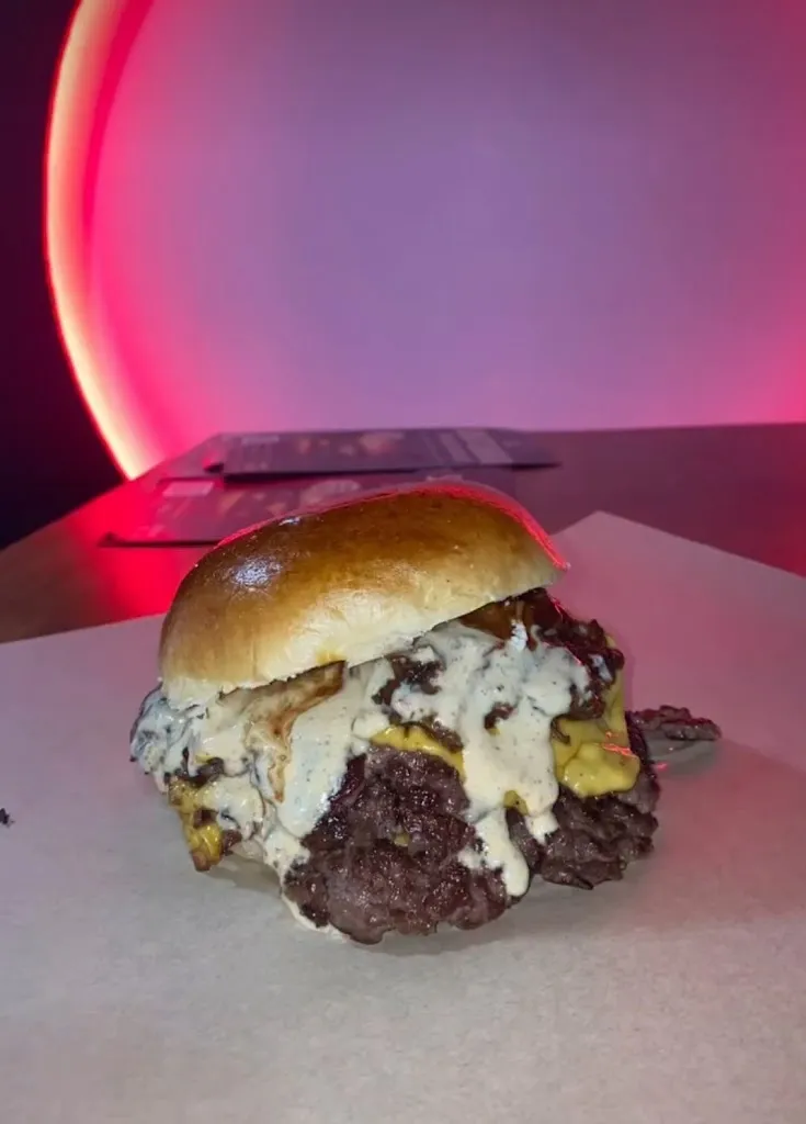 El santuario burger_Gabias Las_slider_image_3