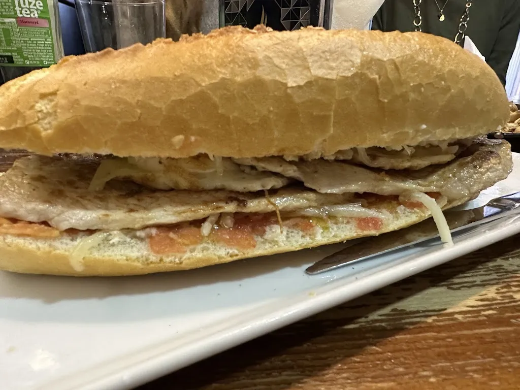 ccb_El Bar Sense Nom (No reservas web)_Beneixama_review