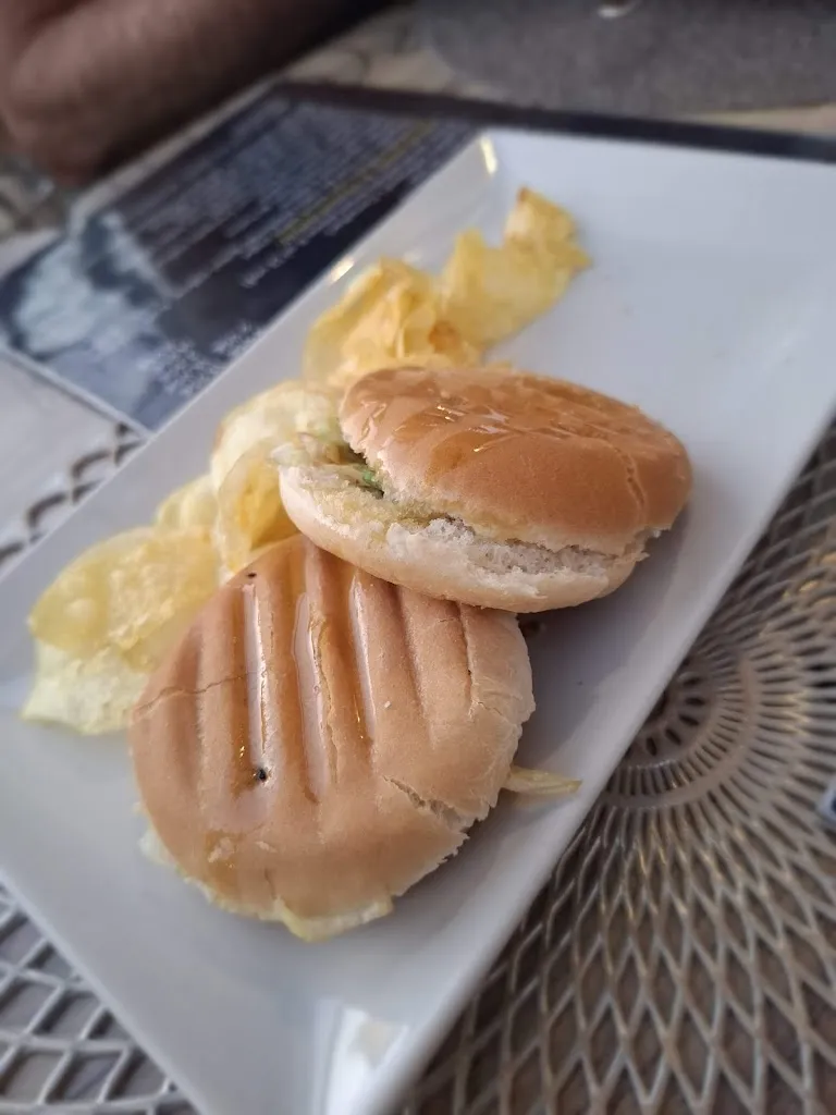 Rowdy Bekker_Restaurante Tiffanis_Gabias Las_review