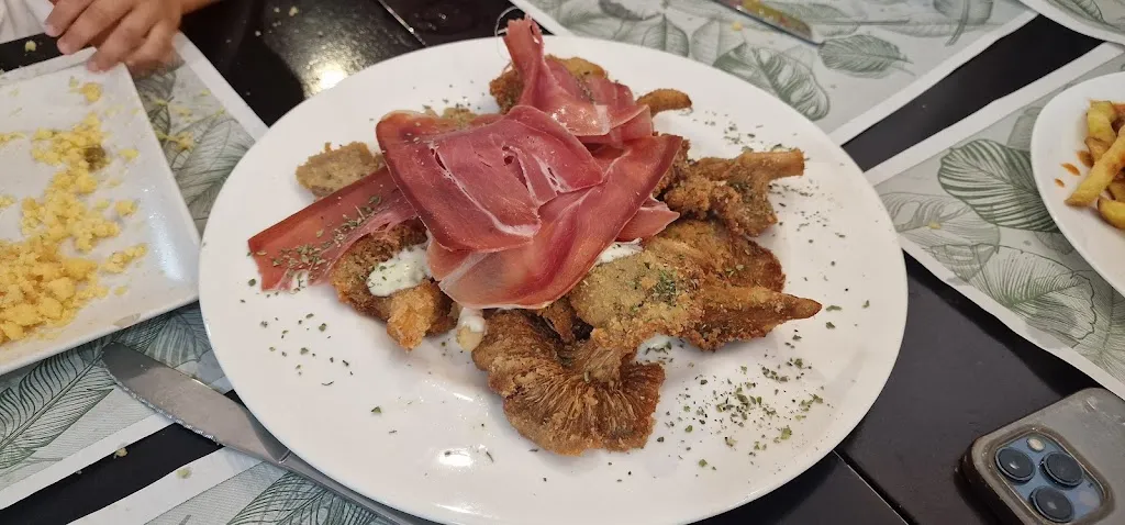 Ivan Gutierrez Ponce_Meson Coca_Gabias Las_review