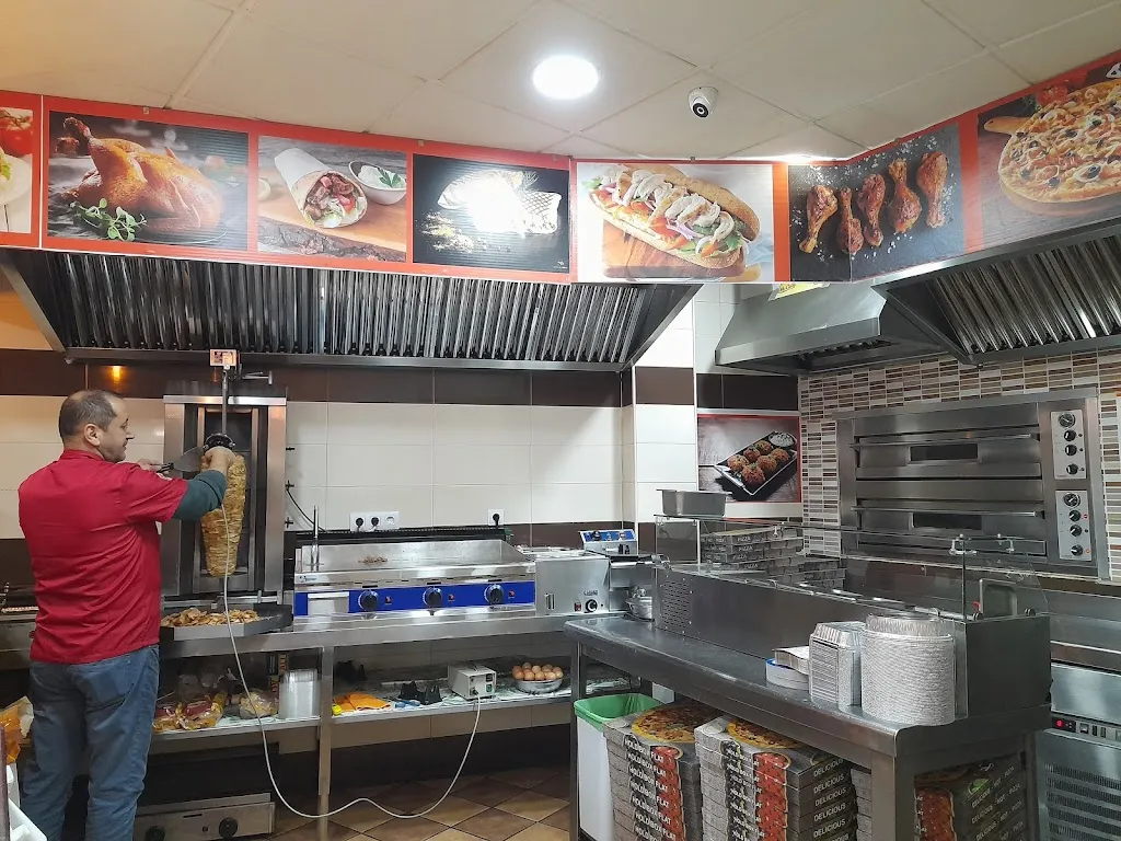 Pizzeria,Kebab,Asadero. Las Gemelas_Gabias Las_slider_image_3