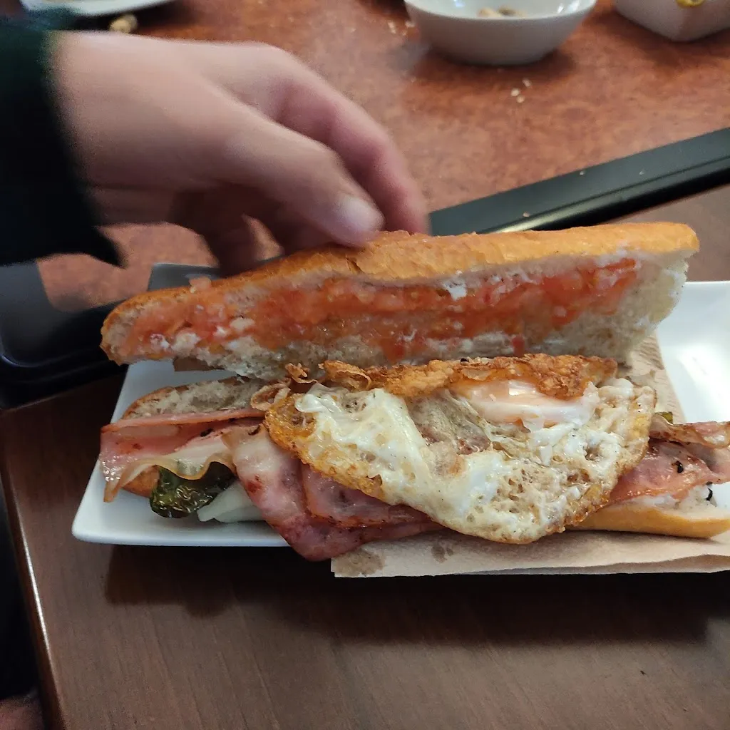 Popy041 Quique_La Plaça_Beneixama_review