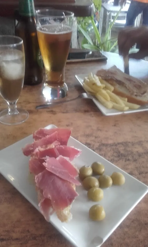 Menu_Bar La Presentacion_Huéneja_image_1