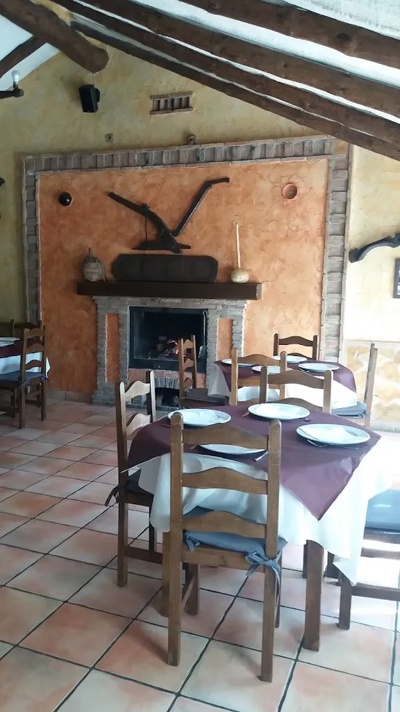 Mesón Las Lastras_Güejar Sierra_slider_image_1