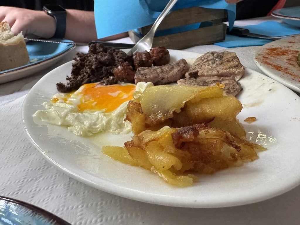 Jose Granada 4x4_Restaurante Charcon_Güejar Sierra_review