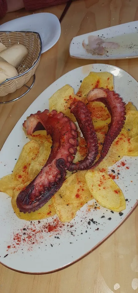 Mercedes Hernández Martínez_La Muralla_Huéscar_review