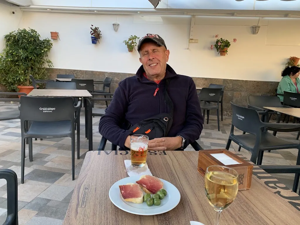 aelwen hughes_Bar La Cabaña_Huéscar_review