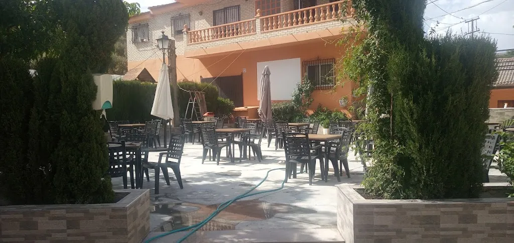 Venta Los Arcos restaurant in Iznalloz