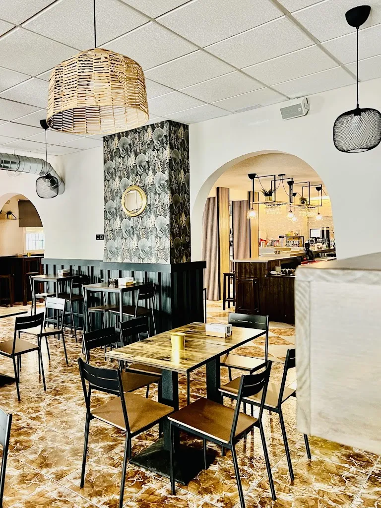 La Taberna, Cafeteria , Bar restaurant in Iznalloz