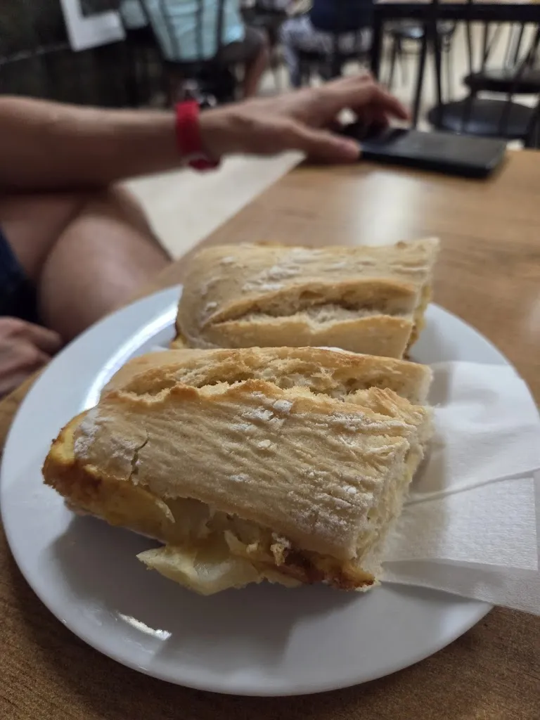 Cafetería La Nava_Iznalloz_slider_image_2