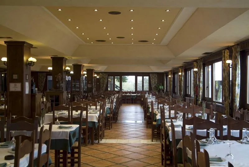 Complejo Las Encebras_Iznalloz_slider_image_1