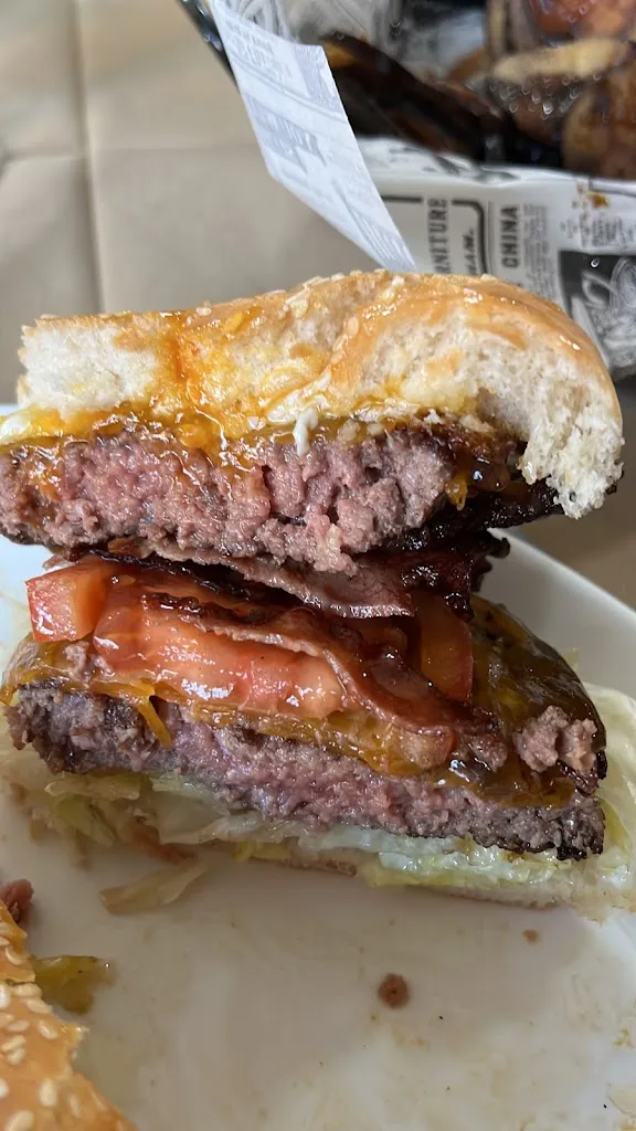 Refugio Fastfood_Illora_slider_image_2