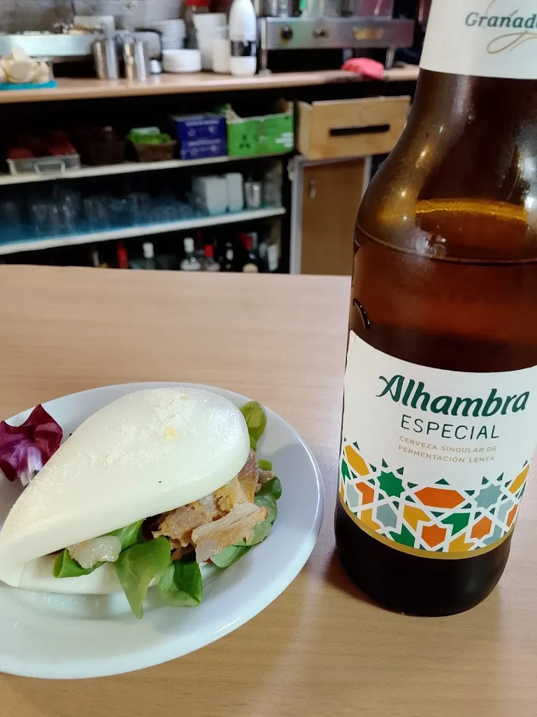 jeronimo camero cifuentes_Bar 72_Illora_review