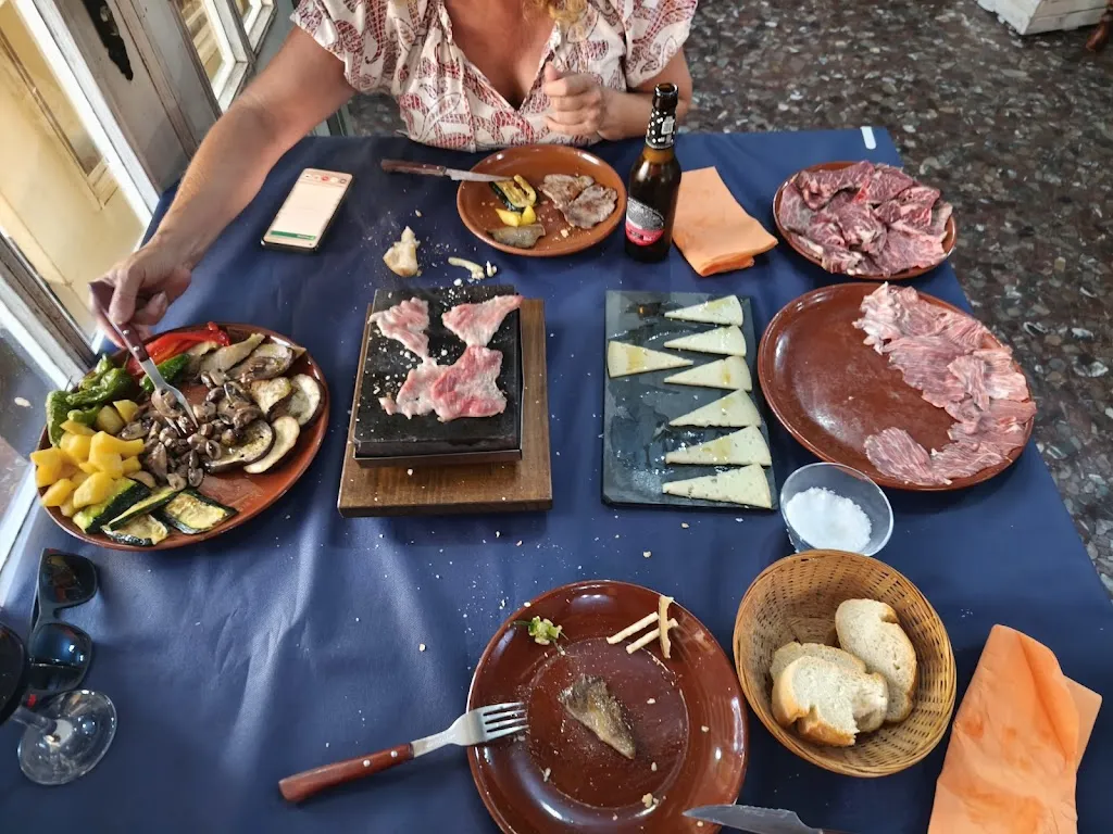 Pepe Cruz Galindo_Restaurante la Vaca en Llamas_Jérez del Marquesado_review