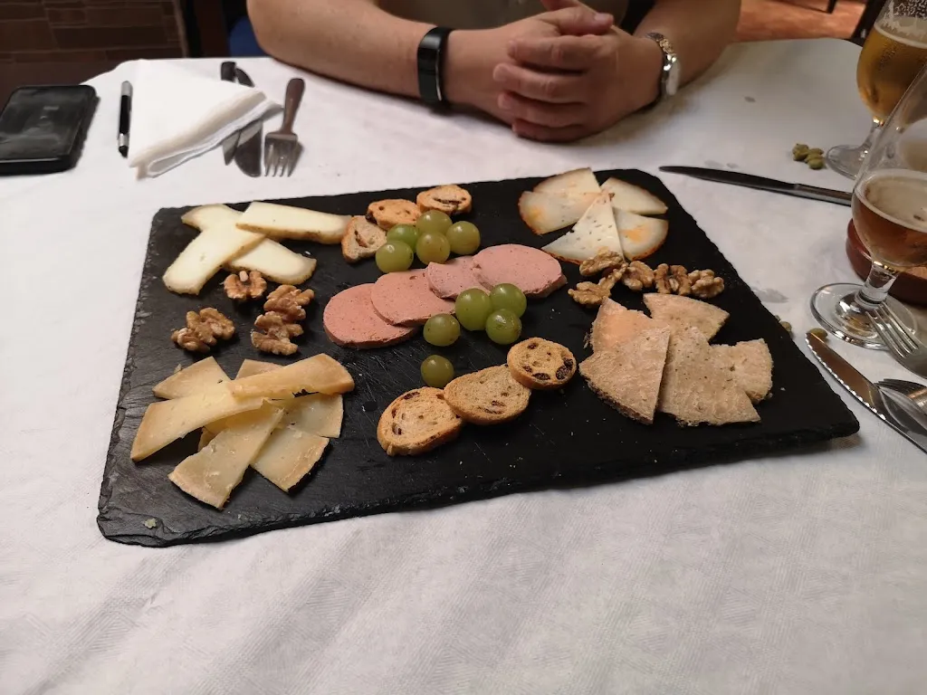 Menu_Entrevinos Restaurante/Brasería._Huétor Tájar_image_6