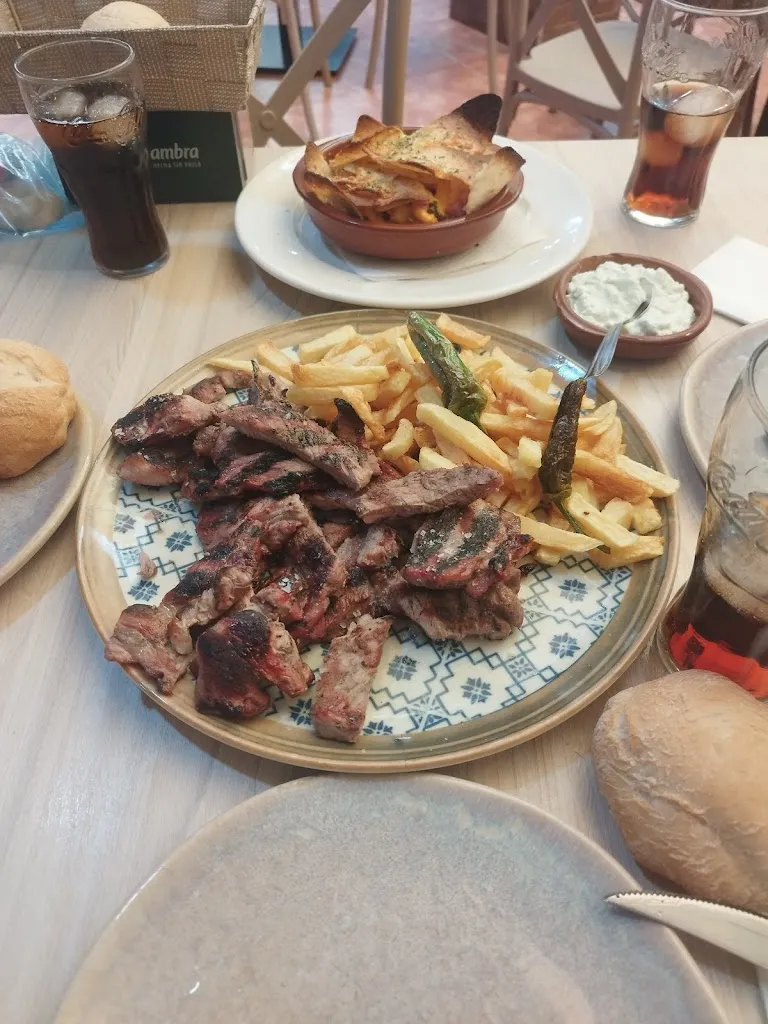 Ivan Sanchez Dominguez_Entrevinos Restaurante/Brasería._Huétor Tájar_review