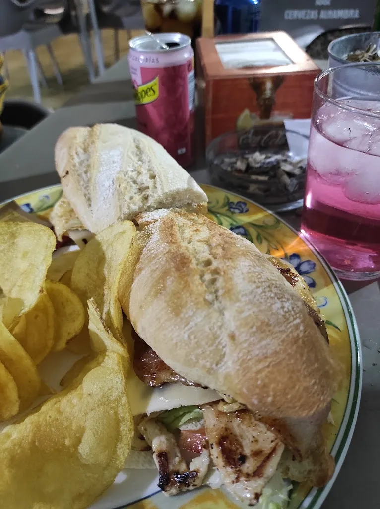 Carolina Sanchez Torres_MESÓN-RESTAURANTE MELCHOR._Huétor Tájar_review