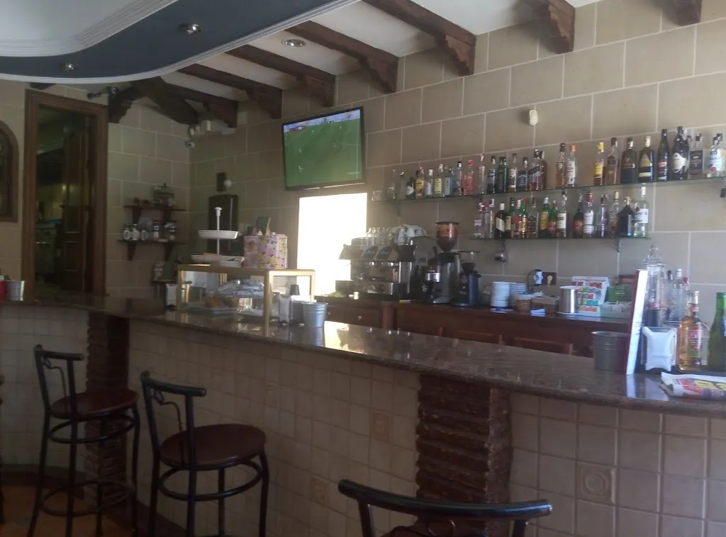 MESÓN-RESTAURANTE MELCHOR. restaurant in Huétor Tájar