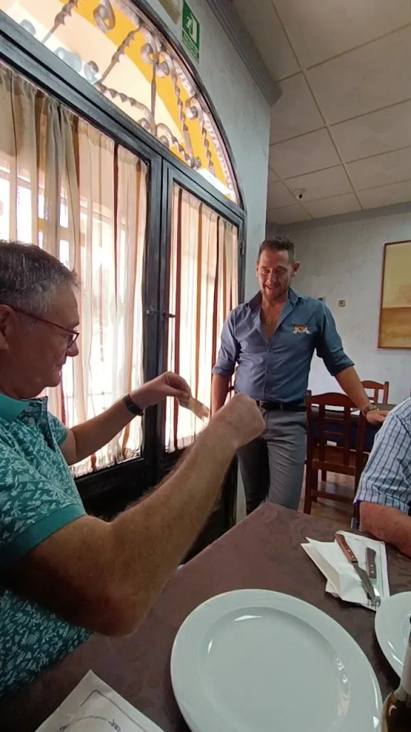 RESTAURANTE ASADOR PANILLA_Huétor Tájar_slider_image_2