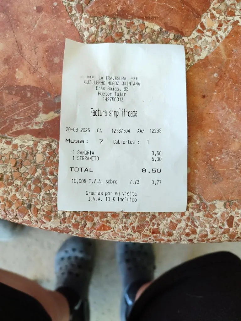 Luis Henestrosa_Bar La Piscina_Huétor Tájar_review