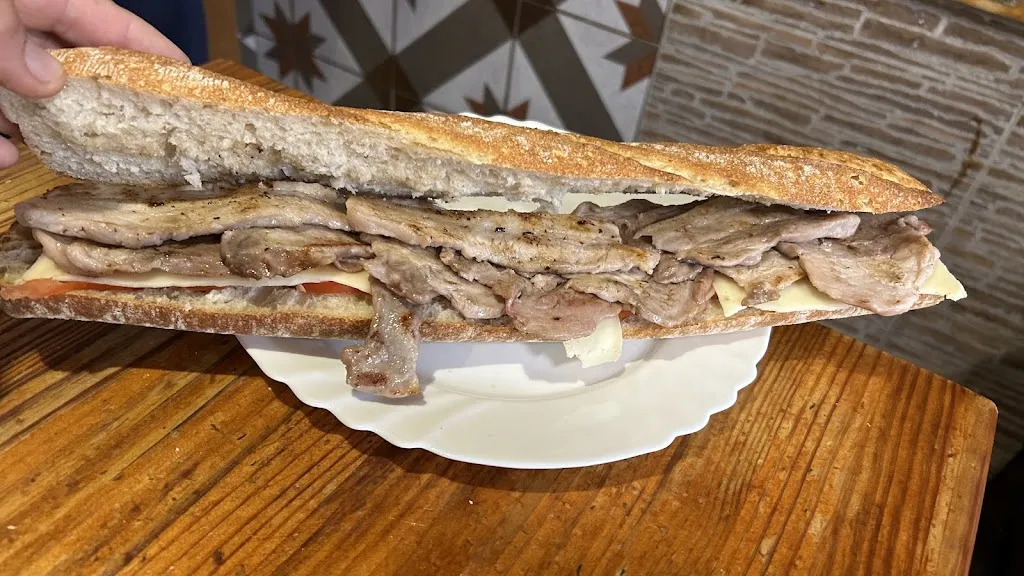 Menu_Bar Mariano_Lugros_image_4