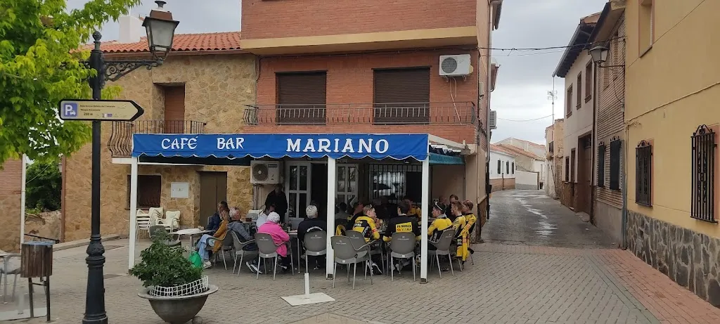 Bar Mariano restaurant in Lugros