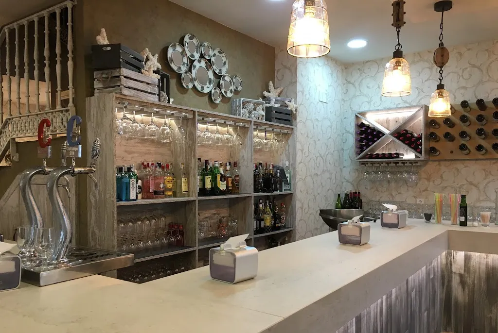 Restaurante Ruta del Vino restaurant in Huétor Vega