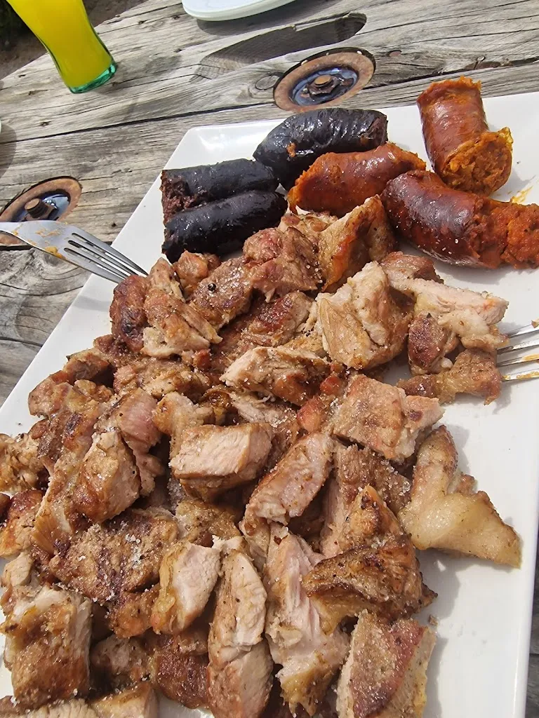 Juan Vicente Moya_Café Bar LAS NIEVES_Malahá La_review